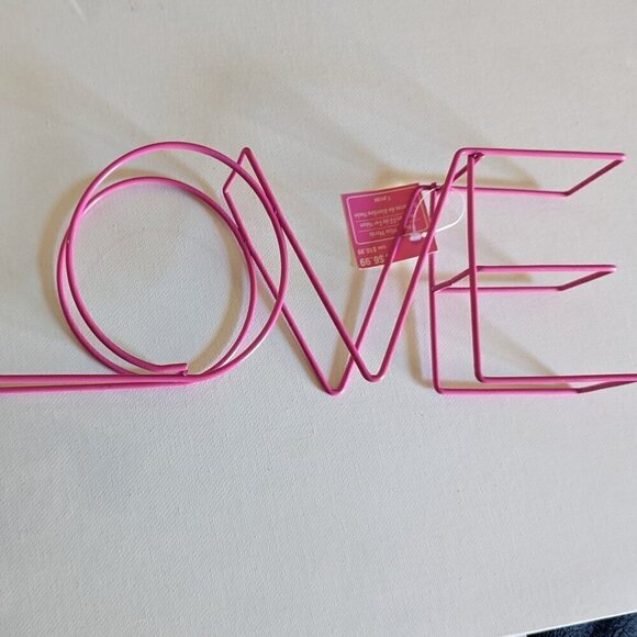 NWT Pink Wire 3D 'Love' Retro Sign Modern MCM 1970's Deco Summer Home Decor NEW - Picture 3 of 6